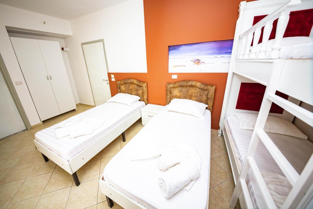 Ideal Aparthotel Saranda Экстерьер фото