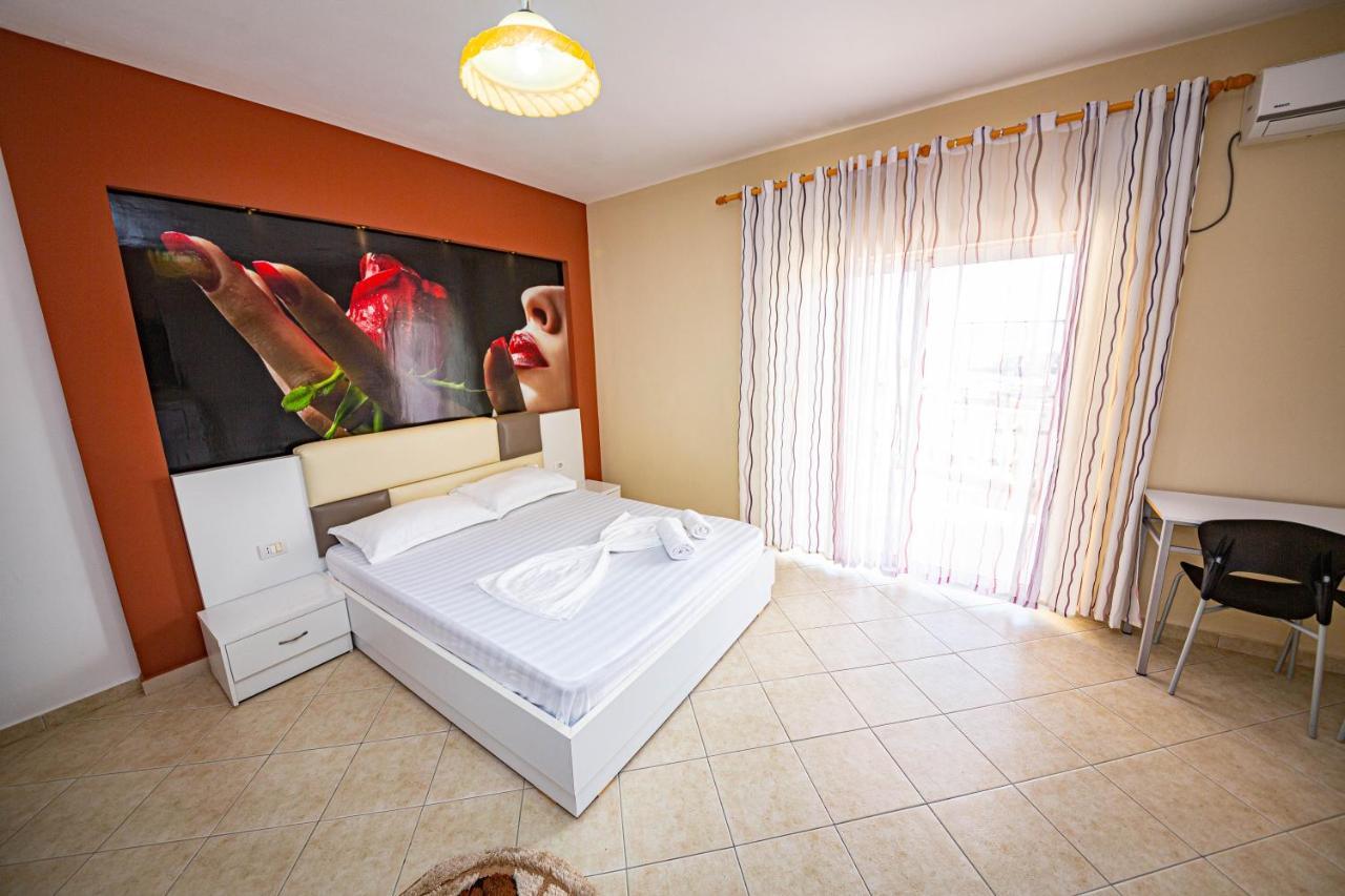 Ideal Aparthotel Saranda Экстерьер фото